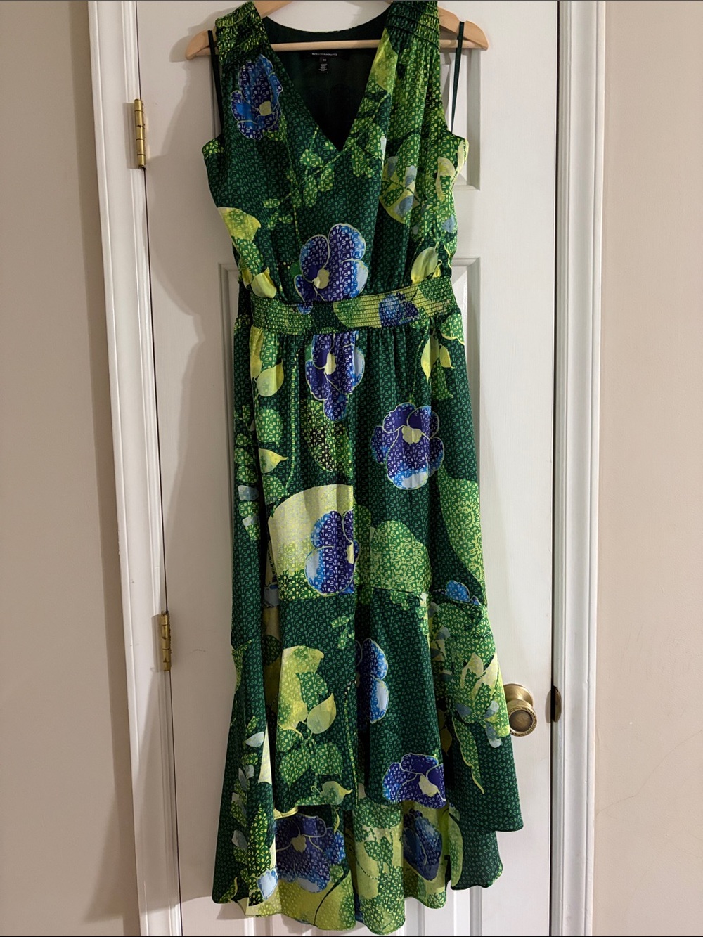 White House Black Market Green Floral High Low Midi Dress NWOT - Picture 2 of 9
